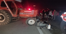 Konya'da traktör ile motosiklet çarpıştı: 2 yaralı 